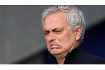 モウリーニョ嘆く「ユナイテッドでカップ3回獲ったのに失敗か？」 画像