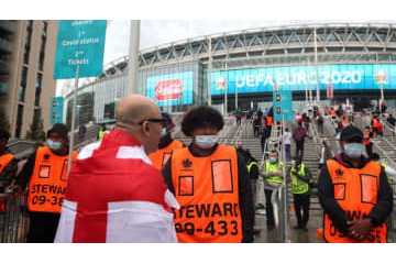 EURO2020決勝に「無断侵入」したYoutuber、映像が物議を醸す 画像