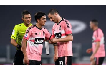 ボヌッチにキャプテンマークは渡さない！？ ユーヴェのアッレグリ監督がちくり 画像