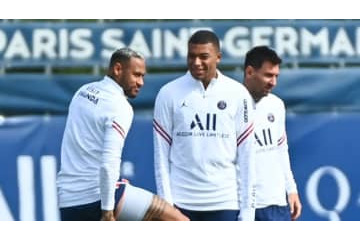 「PSGのCL優勝はどうだろ…銀河系軍団の俺らもダメだった」“無冠”ロナウドが指摘 画像