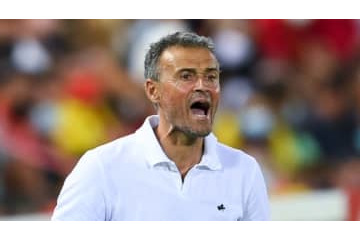 「俺のほうがサッカー知ってるし」 ルイス・エンリケ監督、メディアの批判を完全シカト 画像