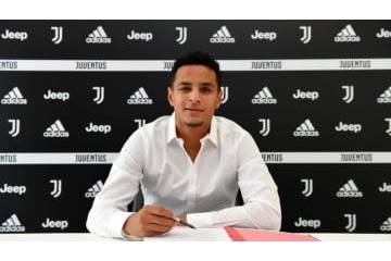 吉田麻也の同僚になった19歳の天才、出場0分でケンカ退団へ 画像