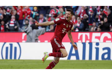 33歳レヴァンドフスキ、大爆発！ついにロナウド以来の異次元記録に到達 画像