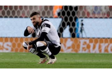 4歳児を死亡させる事故で逮捕…エールディビジの10番、飲酒か薬物か 画像