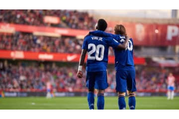 モドリッチ、天才グティの「変態パス」を再現！？カシージャスがザワつく 画像