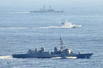 尖閣想定か、海自と海保が訓練 画像