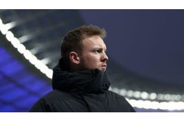 バイエルンのナーゲルスマン監督、見事なセーブを見せる 画像