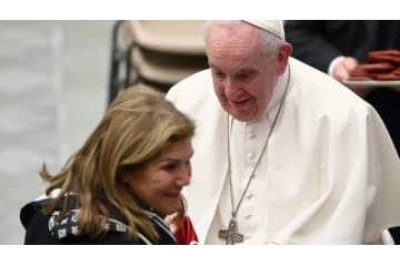 「ローマ教皇に息子のユニを贈った」ロナウド母、スゲぇ人生を送っていた 画像