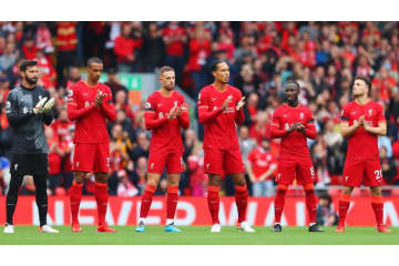 南野も！？リヴァプール選手たちが嫌がる「イケメンすぎる男」とは 画像