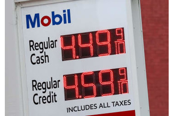 NY原油、一時130ドル台 画像