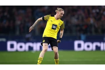 世界で大バズリ！ドルトムント選手へのガン飛ばし幼女、実は少年だった 画像