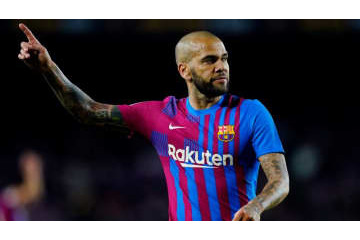 ダニ・アウヴェスが指名！いま世界で最も評価する「3人の右サイドバック」 画像