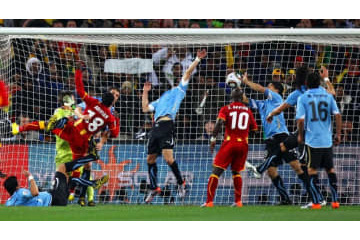 「スアレスにW杯で復讐する」因縁事件のガーナがW杯再戦に燃える 画像