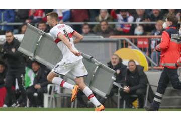 日本人対決であった！救急隊員からストレッチャーを奪う「いいひと」選手が話題 画像