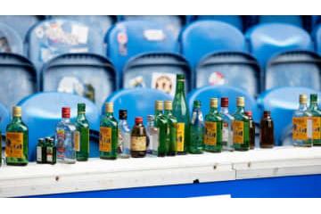 日本人出場試合で戦慄ガラス瓶事件…「凶悪行為」と首相も非難 画像