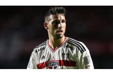 撮ってんじゃねぇ！少年ファンのスマホを破壊したサンパウロFW、謝罪して弁償 画像