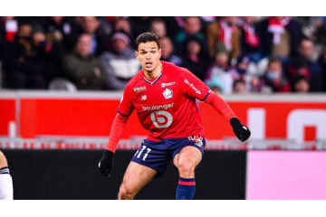 35歳の悪童ベナルファ、リールでも監督と衝突…追放される 画像