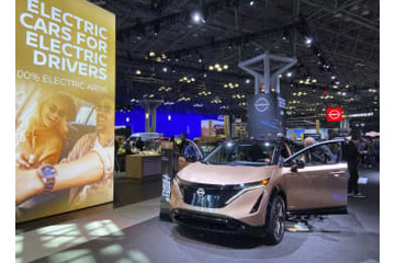 NY3年ぶり自動車ショー 画像