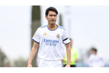 レアルMF中井卓大、「人生初」のゴールを決める！“美FK”がこれ 画像
