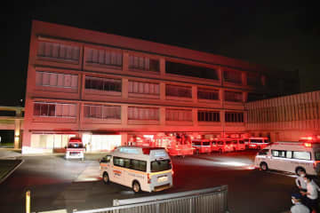 集団食中毒か、大阪で48人搬送 画像