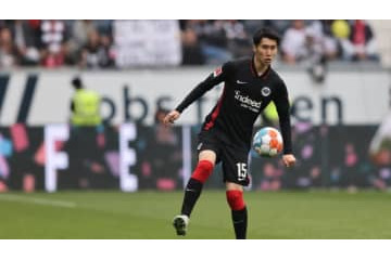 これはうまい！フランクフルト鎌田、パスみたいな美シュートがこれ(動画あり) 画像