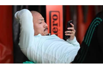 前田大然、「ファンからの質問」に答えまくる 画像