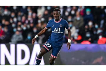 LGBT支援拒否で物議のPSG選手、セネガル大統領は擁護 画像