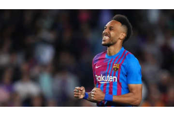 バルサFWオーバメヤング、「ドラゴンボール」のスパイクを手に入れる 画像