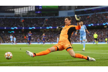 レアル守護神クルトワが明かす！サイドバックからコンバートされた話 画像