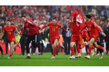 ウェールズ、64年ぶりのW杯出場決定！32歳で初出場のベイルは「恍惚」 画像