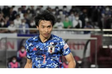 柴崎岳は「遠藤航+久保建英との3MF」をこう見た”なんとも言えない” 画像