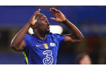 なぜルカクはプレミアで苦しむのか…「セリエAは遅すぎ」元同僚ミケルが指摘 画像