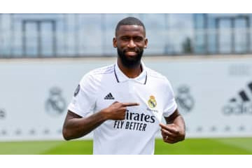 レアル移籍のリュディガー、リヴァプールにも軽く触れたワケ 画像