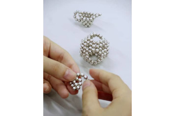 マグネット玩具、14歳以上に 画像