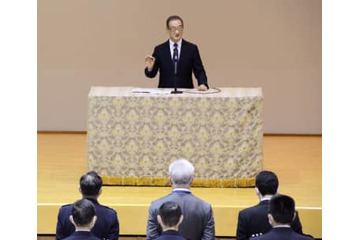 島田防衛事務次官が退任 画像