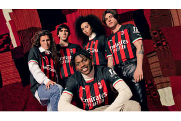 ミラン、2022-23新ユニフォーム発表！「普通のストライプ」復活 画像