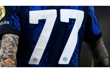 七夕だから！奇妙な「背番号77」をつけた7人のスターたち 画像