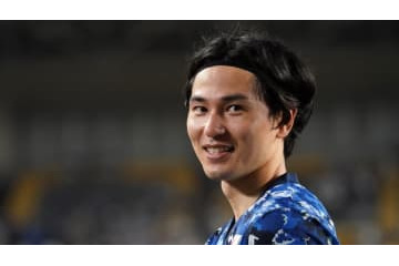 南野拓実、モナコのチームメイトたちとの初々しい初対面シーンがこちら！ 画像