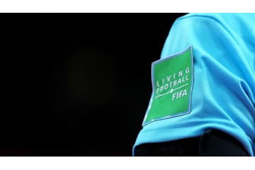 同性愛を初告白したFIFA審判 「殺される恐怖がある」と吐露 画像