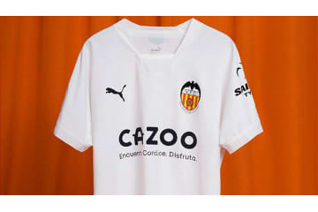 バレンシア、2022-23新ユニフォーム発表！エンブレムは「スタジアム100周年記念」 画像