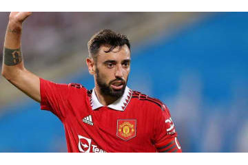 ブルーノ・フェルナンデス、ファンに「鶏肉食う？」動画が話題 画像