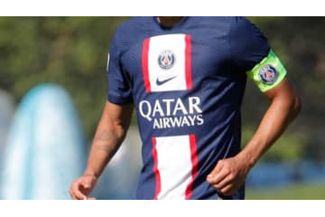 来日のPSG！タトゥーを彫るほど日本アニメ好きの選手がいたぞ 画像