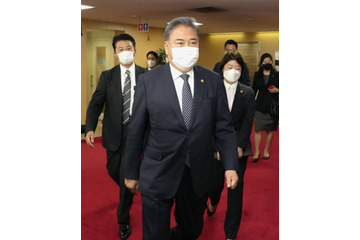 韓国外相、日韓合意を尊重 画像