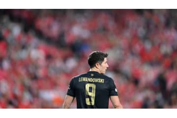 バイエルン監督、レヴァンドフスキ獲得のバルサを口撃 「金ないのにおかしい」 画像