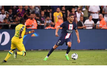 PSG、仏スーパーカップ優勝も…ハキミが1年越しでブーイングされ続ける 画像