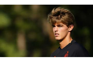 ミラン新戦力「De Ketelaere」、本人が発音を教えてくれた 画像