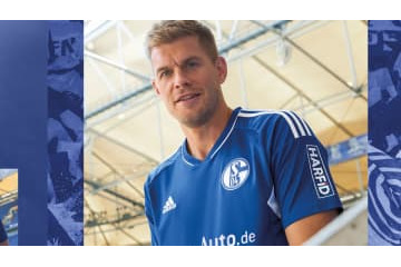 吉田麻也が加入！シャルケの2022-23シーズン「新ユニフォームまとめ」 画像