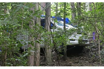 山中の車内に小学生2遺体、愛知 画像