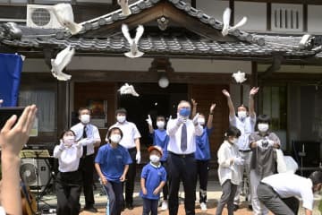 終戦77年、列島各地で追悼行事 画像