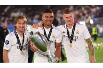 「モドリッチとクロースとは一生一緒」 レアル退団のカゼミロが涙  画像